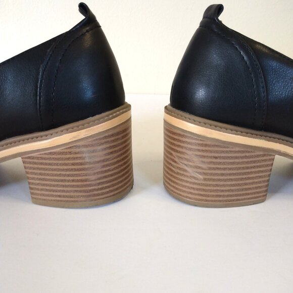 Time and Tru Black Block Heel Slip On Loafers with Gold Accents Size 8 - Picture 6 of 7